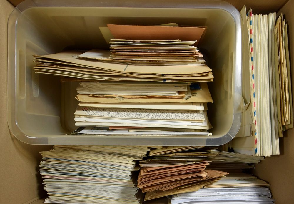 Various countries and periods, accumulation several 100s of postal items, vf/f/to be checked.