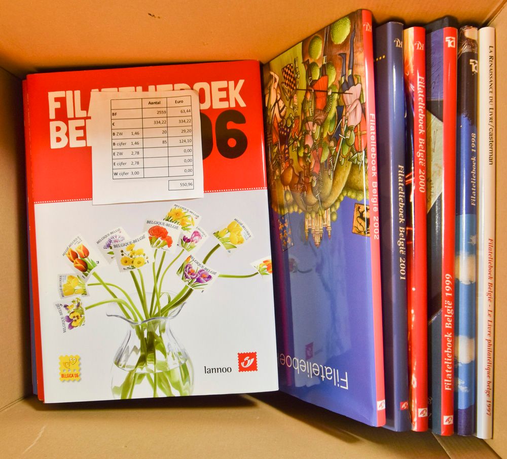 1997/2008, 12 jaarboeken (Frankeerwaarde € 550,96)