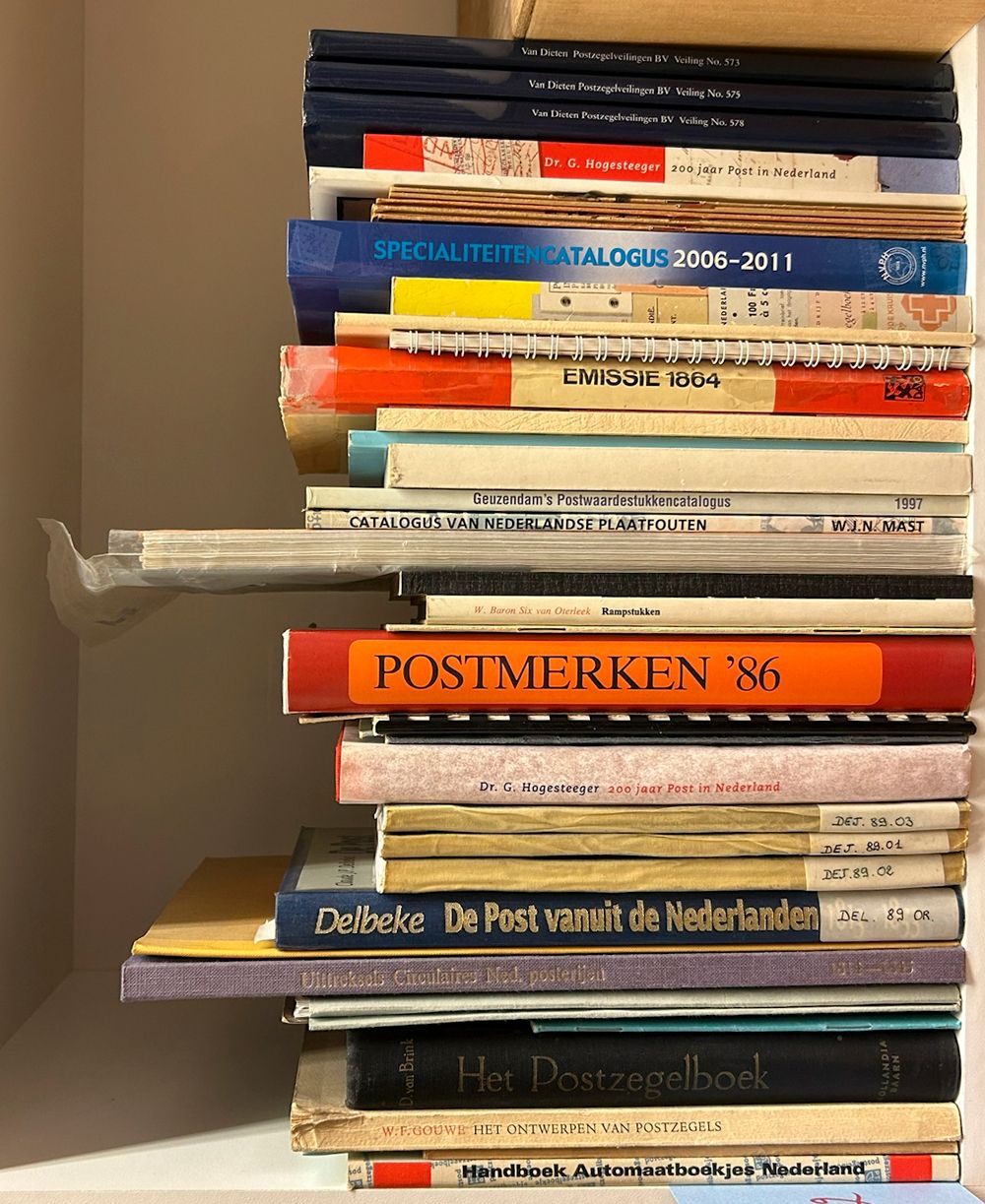 Samenstelling van 48 boeken, zie foto op website 