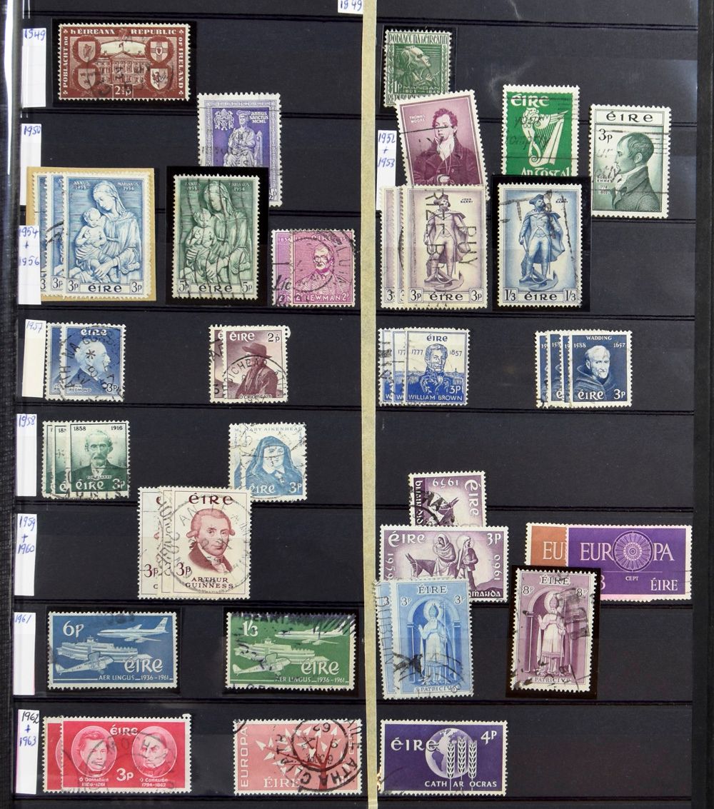 Verschiedene Länder in Einsteckbüchern, darunter Frankreich, Niederländisch, Verschlussmarken, Australien, Hongkong, Irland, einwandfrei/schön/zu kontrollieren