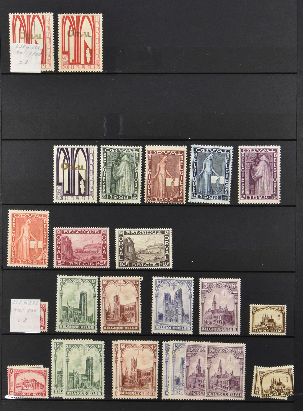 1869/1938 Samenstelling met dubbels in insteekboek, waarbij veel betere reeksen, o.a. 1° Orval **, Kathedralen ** (3x), Landschappen ** (3x), Kastelen **, Piccard ** (3x), Elisabeth **, Sanatorium **, 447/54 ** (4x), zm/m/ntz