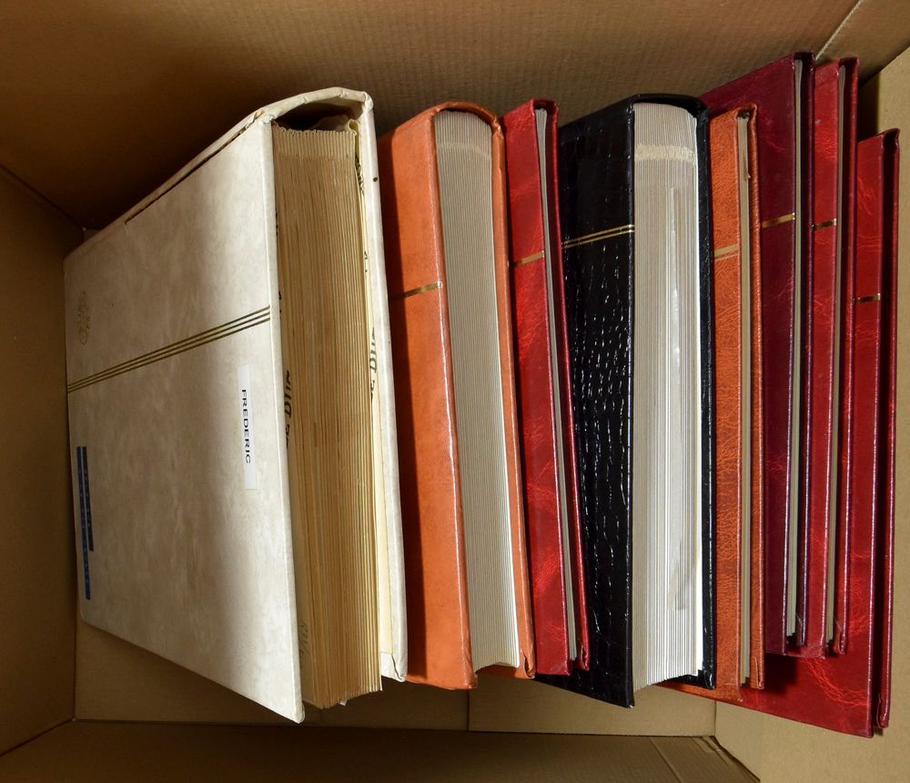 Insteekboeken, 8 stuks, leeg, A4 formaat met verschillend aantal bladzijdes