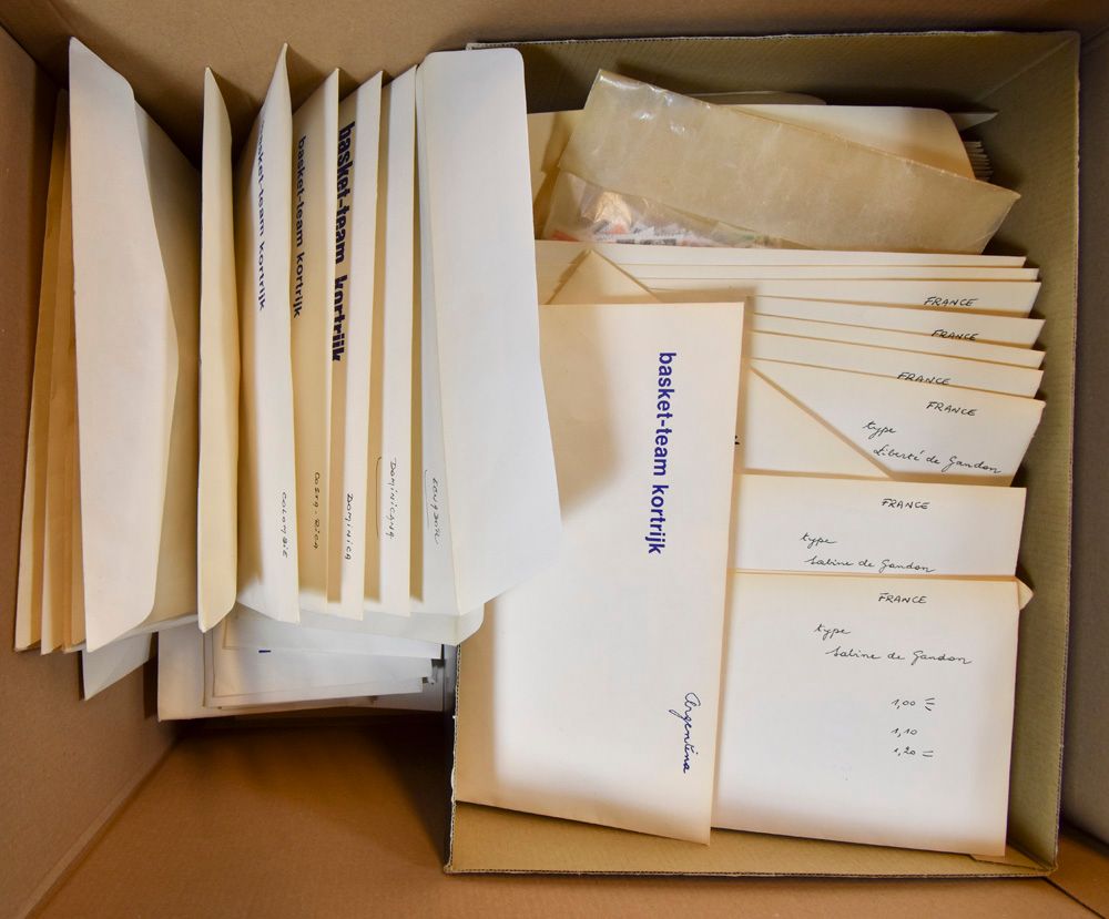 Große Menge an FDCs, Briefen, Marken auf Karten, in Briefumschlägen, etc... zm/m/ntz.