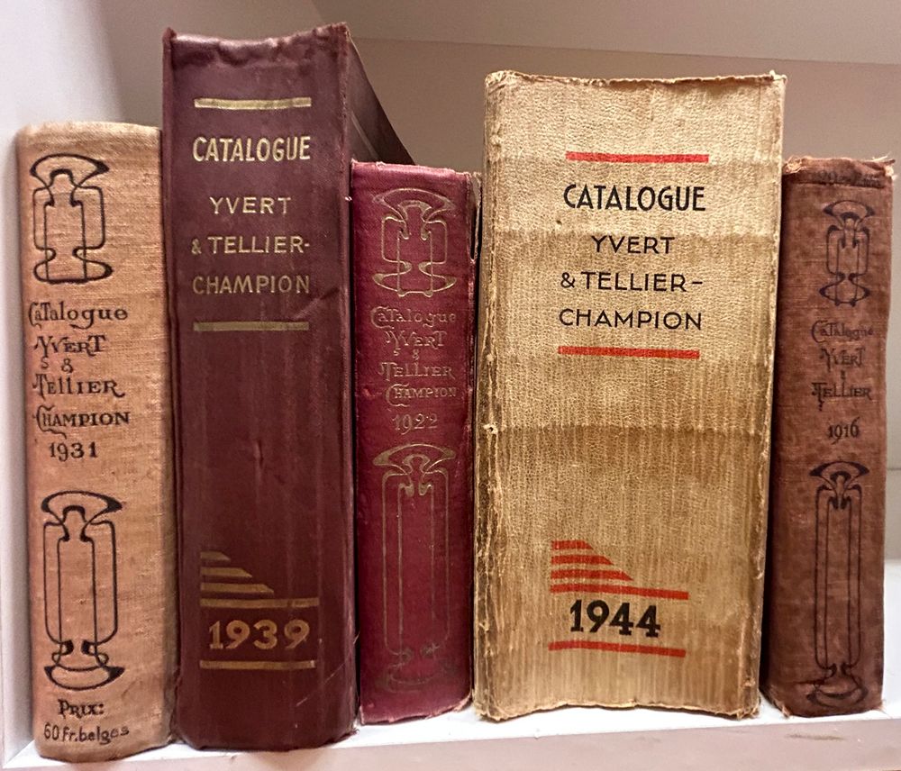 Accumulation of 5 old Yvert & Tellier catalogues, 1916, 1922, 1931, 1939 and 1944, see photo on website