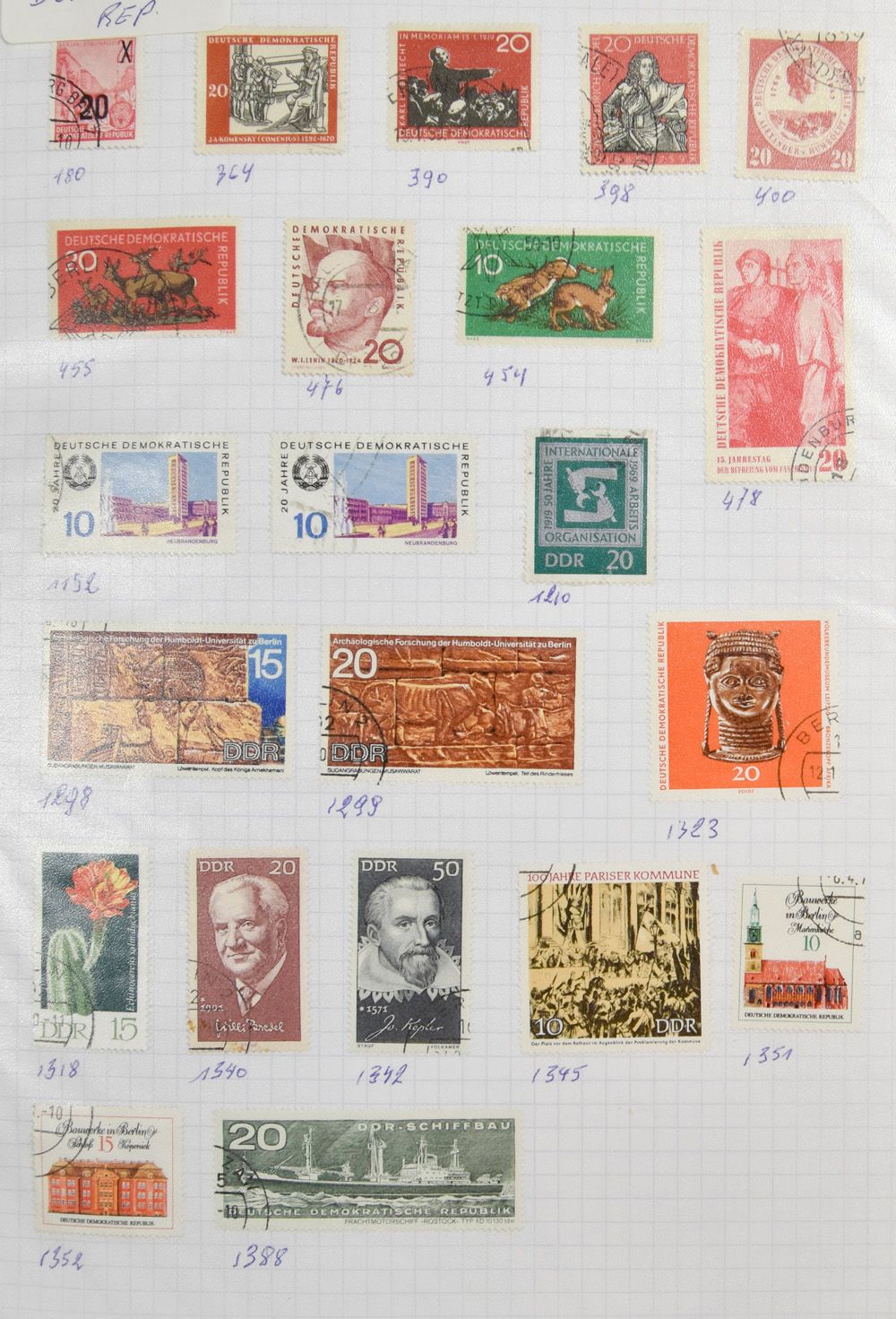 Verschiedene Länder und Epochen, Zusammenstellung in Ringklassur, Schachtel, auf Albumblättern, u.a. Deutschland, Belgien, etc....
