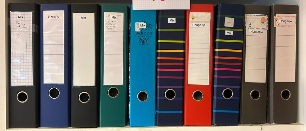 ENORMES Sammlung in 68 Ringbindern, u.a. Blöcke Rumänien, Deutsche Staaten, Belgien (auch Postfrisch), auch 67 Einsteckbücher mit Dubletten/ Vorrat an besseren Marken, tolles Schnäppchen, zm/m/ntz.