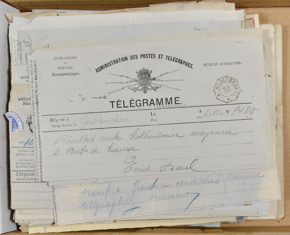 Telegrammen, samenstelling vanaf 1880, 116 stuks w.o. 12 met publiciteit voor themaverzamelaar, zm/m/ntz