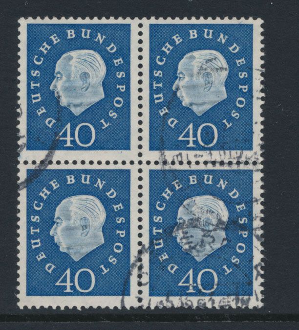 N° 305 '1959 Heuss III 40 Pf blauw' (blok van 4), zeldzaam in horizontaal paar, zm (Mi € 800)