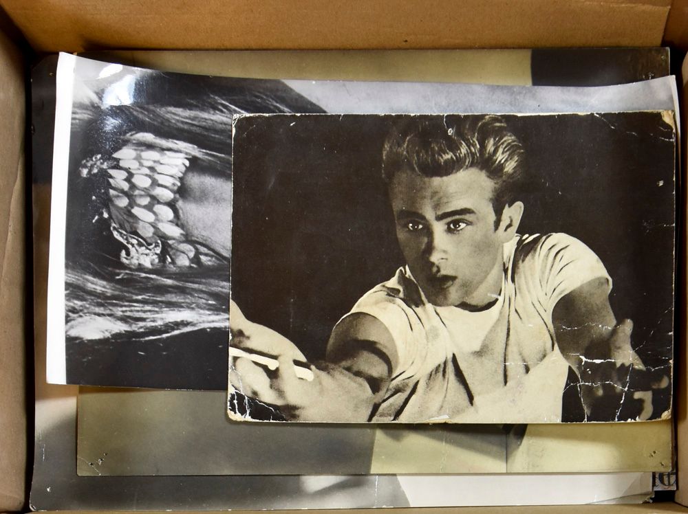 Beroemde personen, acteurs, zangers, film, enz.. w.o. persfoto Brigitte Bardot (290 stuks)