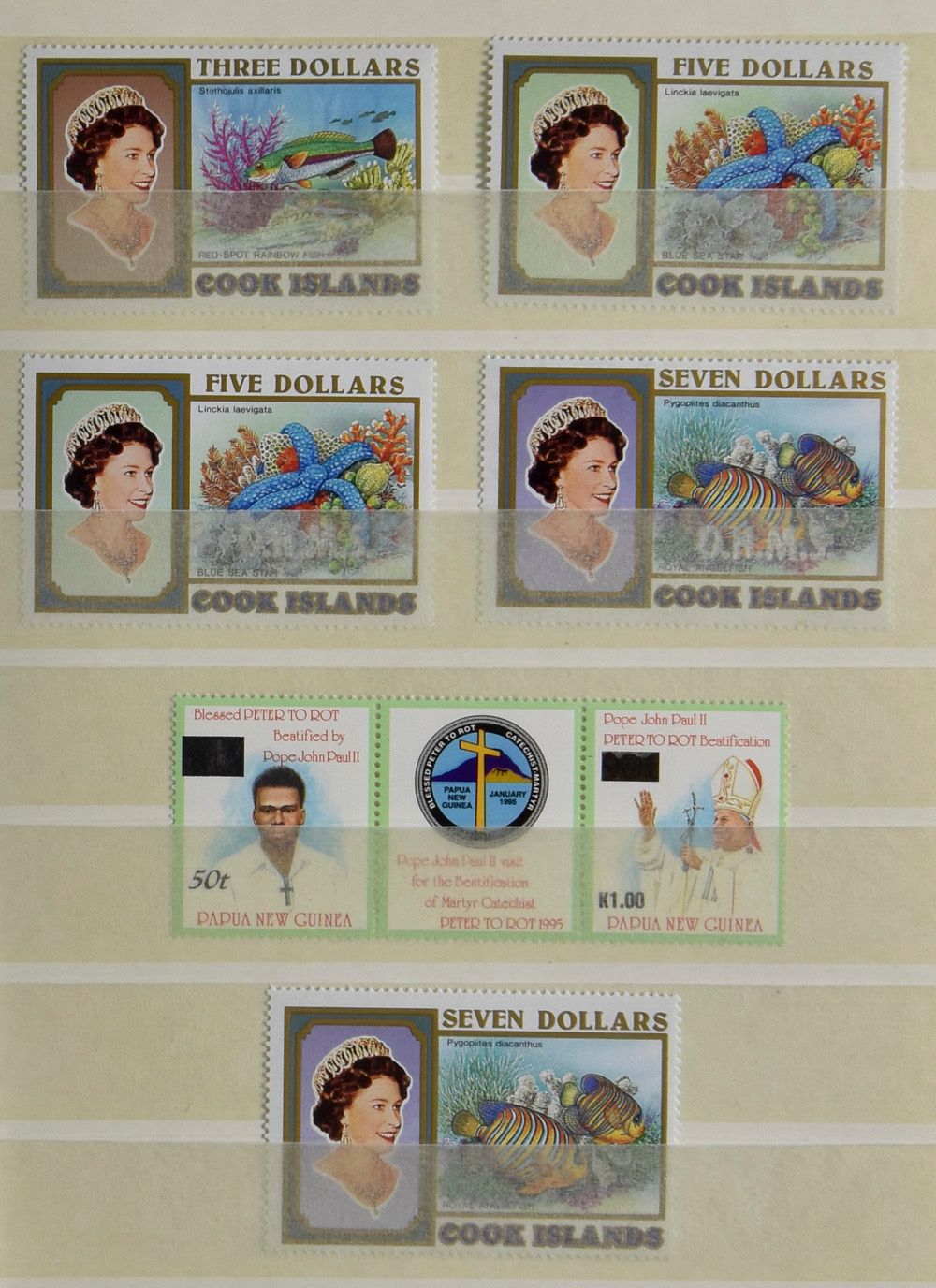 Zones diverses en 4 livres avec de belles Rhodésie, Cook (valeurs élevées), également quelques pays non anglais, zm/m/ntz