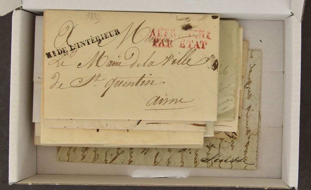 1822/1847, 11 zeer mooie Franse (van/naar) voorlopers: 1822 en 1847 Anvers-Paris, 1829 La Rochelle 16-Bordeaux, 1807 Angers 47-Paris, 1832 Salmonstart-Namur, 1823 Epargne-Laval, 1833 Londen-Paris, 1832 Paris-Saint Quentin, 1833 La Chailard-St Etienne en een brief naar Wohlen, bijzonder interessant studielot in zeer mooie kwaliteit, zm
