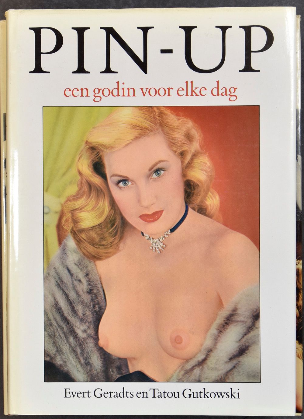 LITERATUUR : 5 boeken alle 'Pin-ups', w.o. Marilyn Monroe.