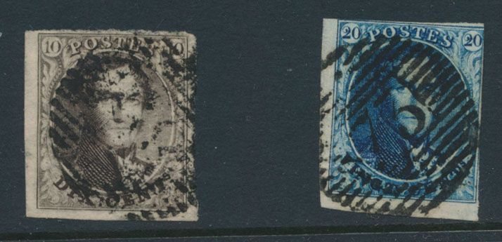 N° 3 + 4, beide met onderbenedenhoek links (N° 4 is bovenaan aangesneden), geen letters in watermerk, zm/m