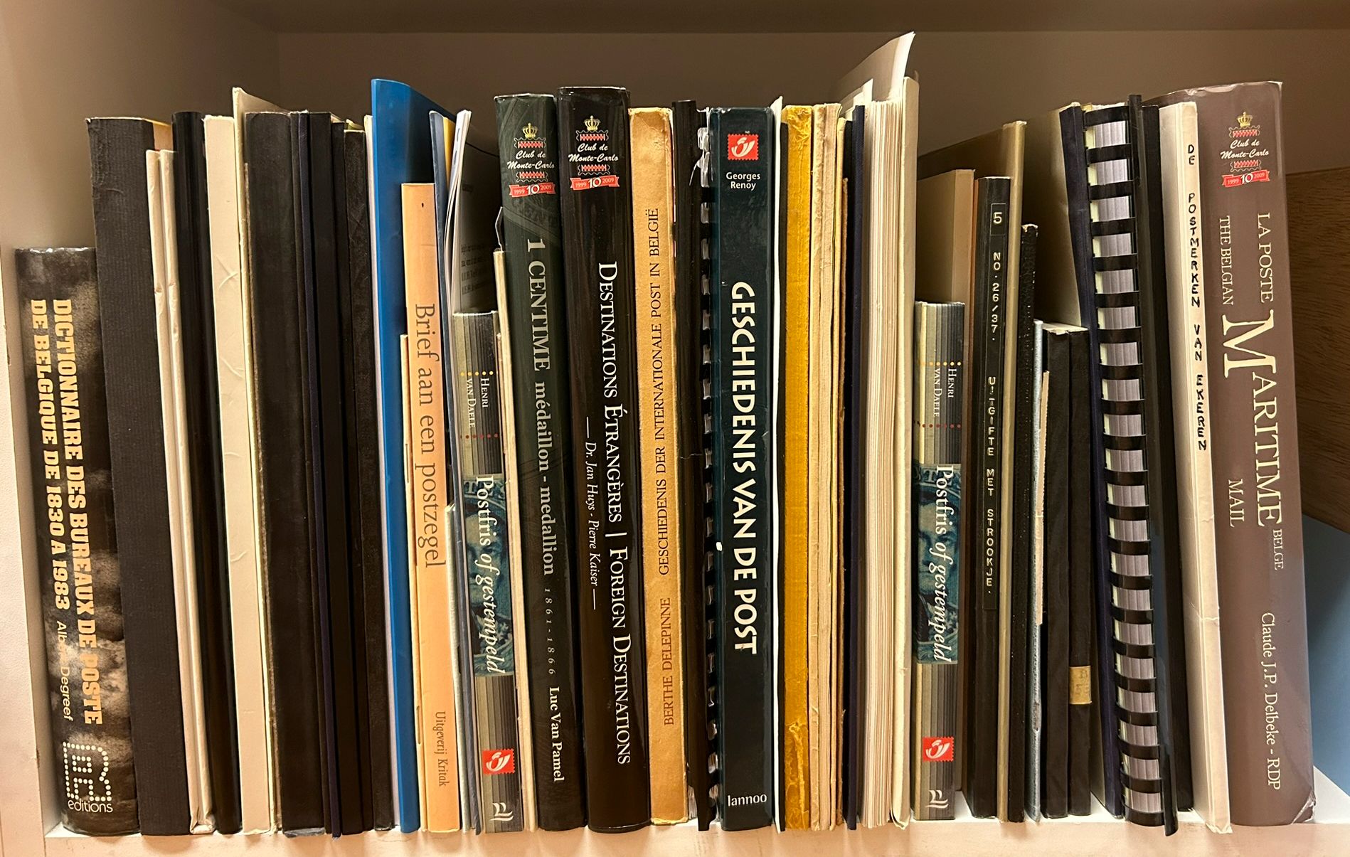 Samenstelling van 55 boeken, zie foto op website 
