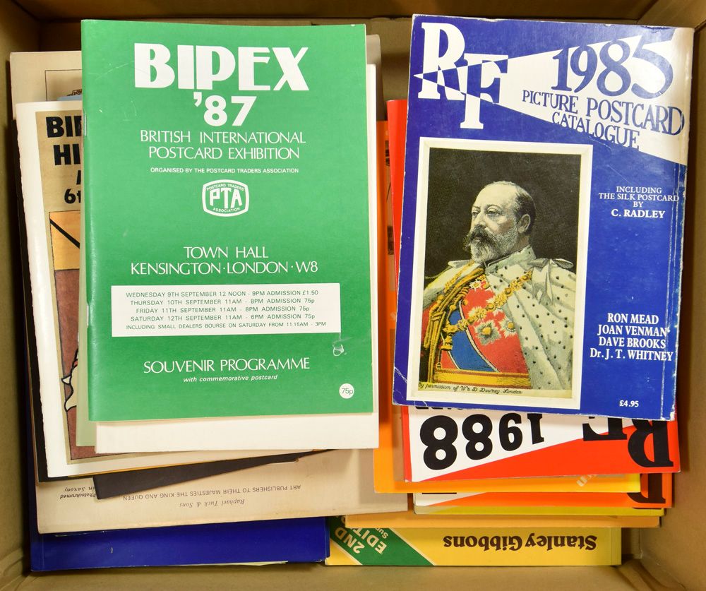 Postkaartencatalogi oude, 25 stuks in doos.