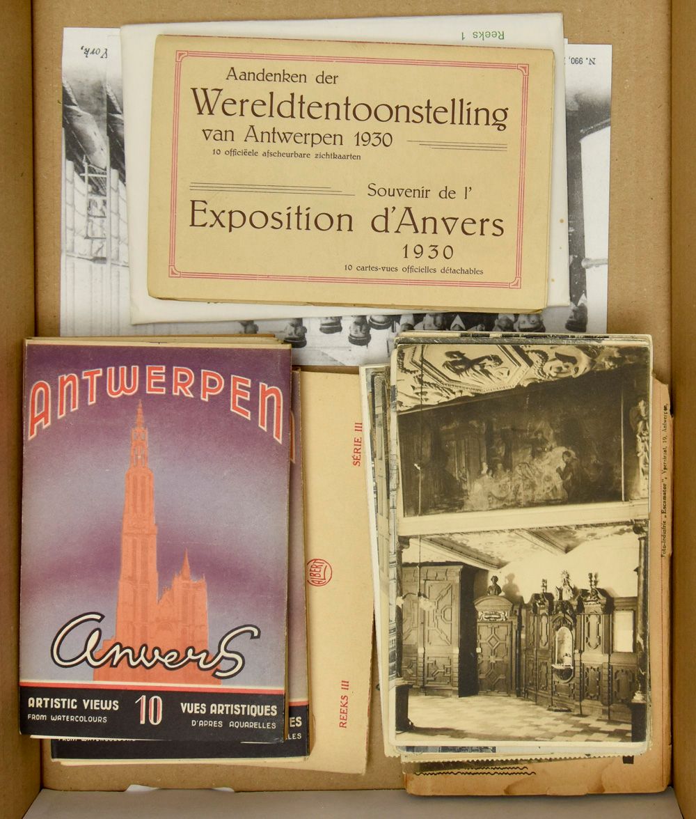 Antwerpen stad 6 boekjes, 2 repro's Red Star Line en 31 kaarten, w.o. veel hoeken en kantjes.