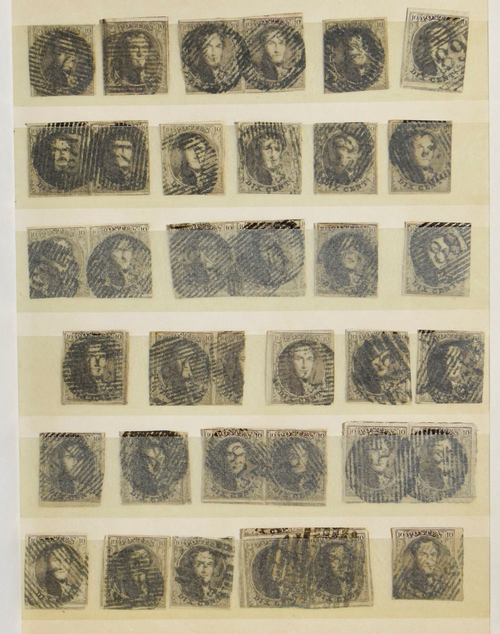 Collection de +/-150 médaillons non dentelés (