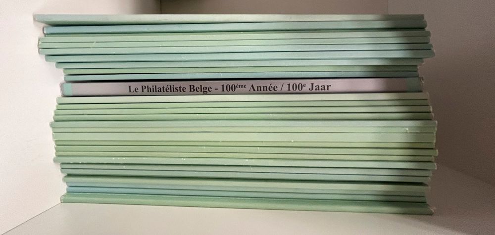 Le philatéliste Belge (driemaandelijks tijdschrift), samenstelling van 30 stuks, w.o. 