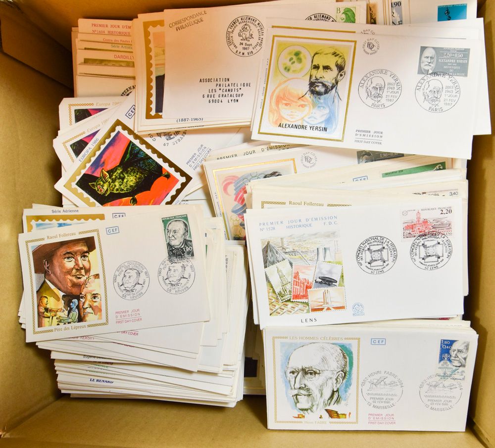 Viele 100er Bogen FDCs meist Frankreich und Österreich, 1965/1995, einwandfrei, zm.