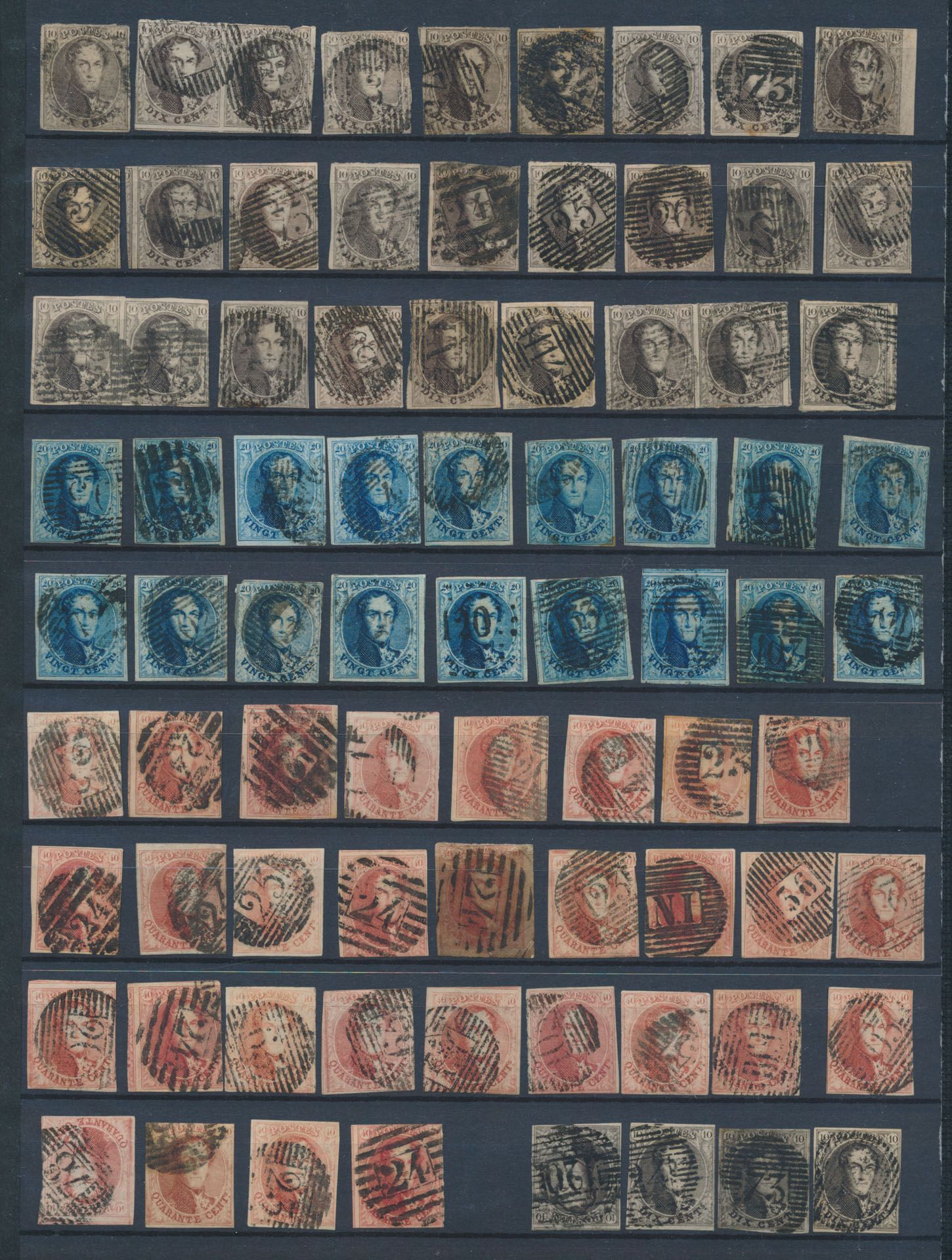 Lot de médaillons non dentelés, avec 