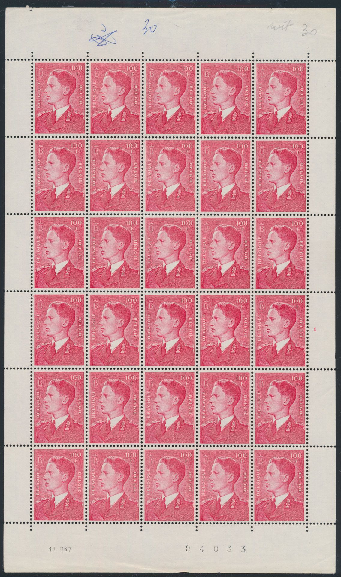 N° 1075 '100Fr rood' (2x in vel van 30) plaatnr. 1 en 2 wit papier (uit de reeks Boudewiijn bril), zm (OBP € 1.050)