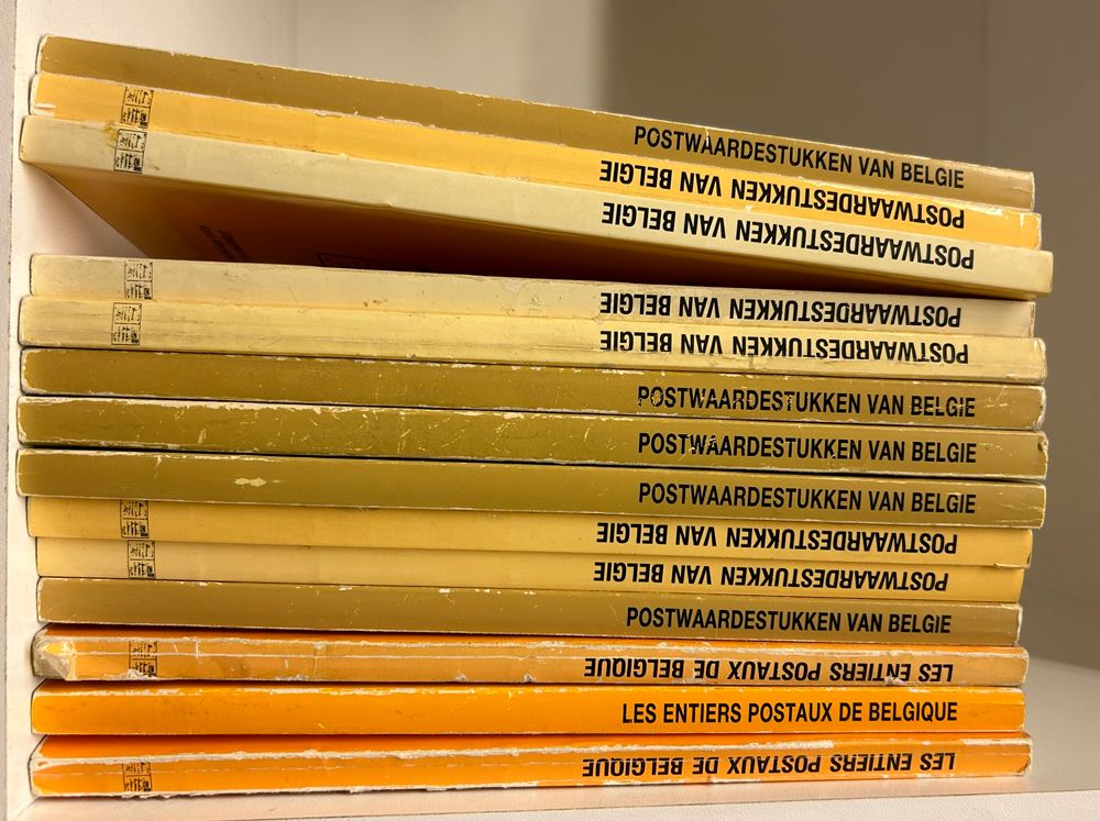 Les entiers postaux de Belgique (Societe Belge de l'entier postal), 14 stuk, w.o. uitgaven van 1982 en 1990