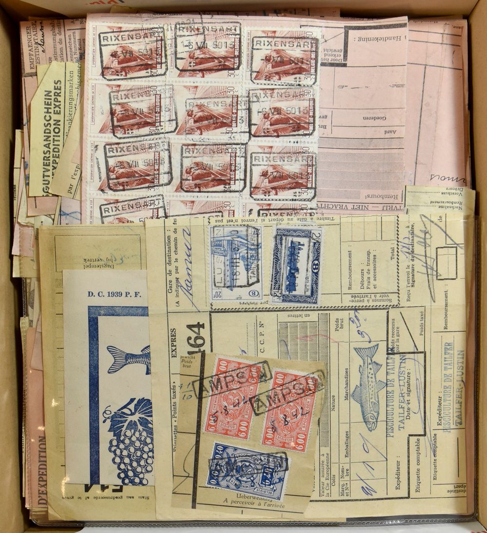 Various periods, box with 100s of fragments and some fragments Wallonia, vf/f/to be checked.