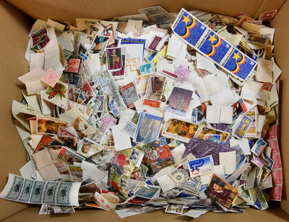 Diverse uitgiftes en periodes, 1.000den afgeweekte zegels.