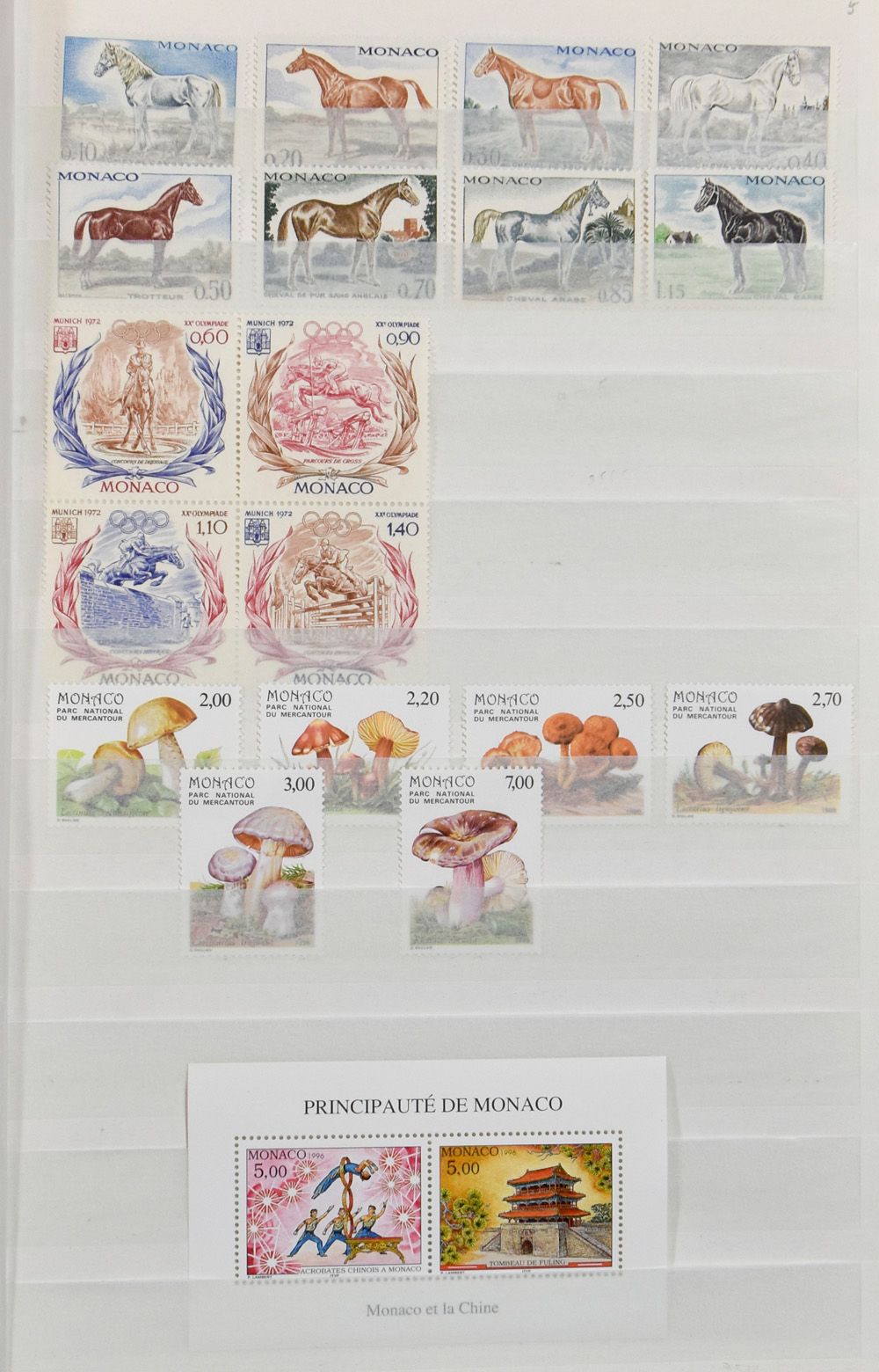 Verschiedenes in Einsteckbüchern und Album, darunter Monaco ** und gest., Vatikan, Europa CEPT ** und FDCs, Deutschland, Luxemburg, einwandfrei/schön/zu kontrollieren