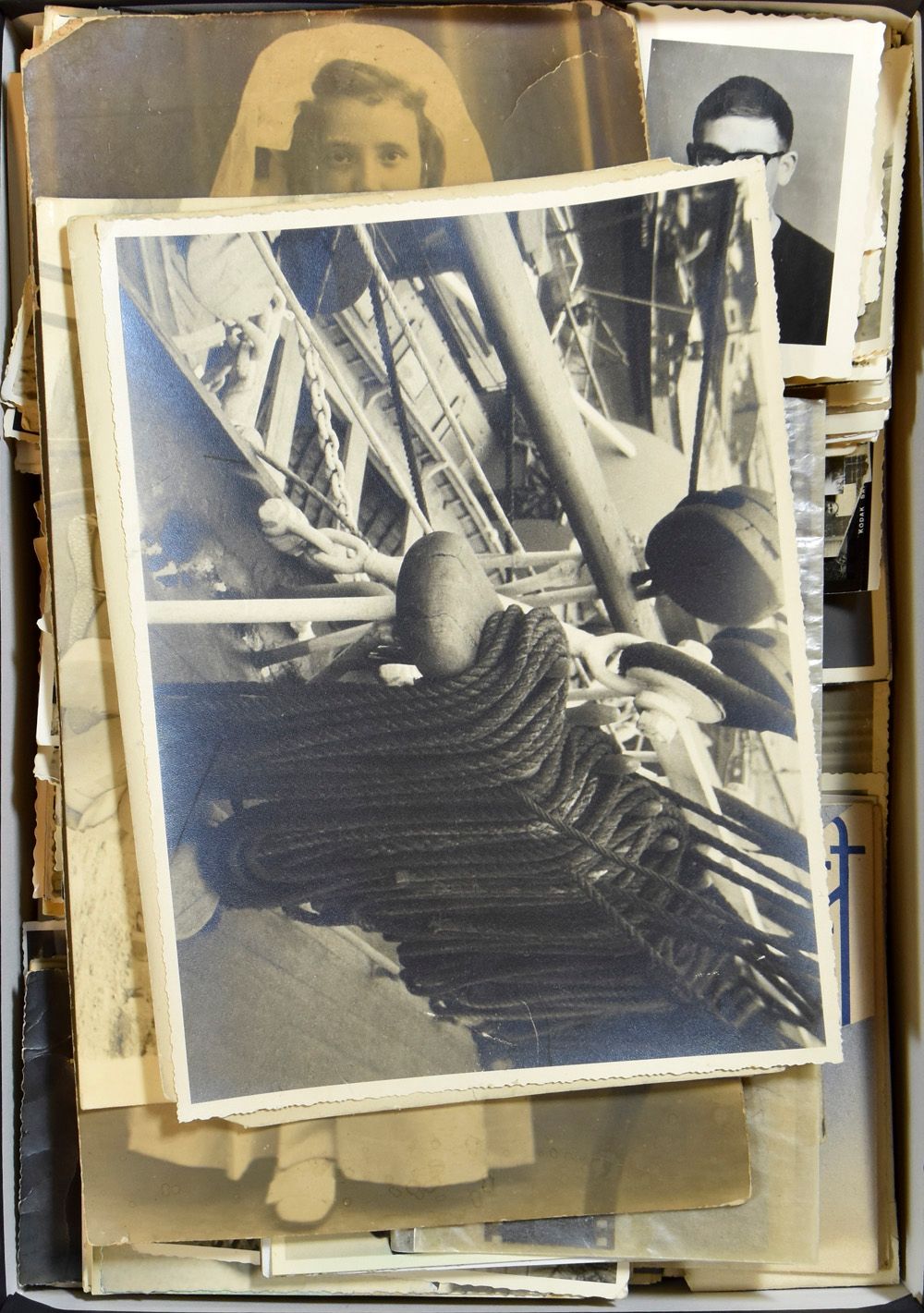 Family and travel photos, et al (100s of items)