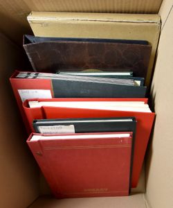 Albums of insteekboekjes, 8 stuks, w.o. Victoria.