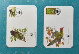 Composition FDC Belgique et WWF dans 4 albums, tb/b