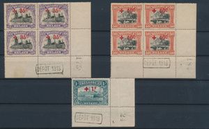 N° 157, 158 en 160 De 3 waarden met randinscriptie 