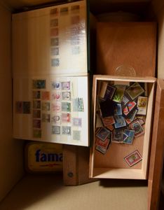 Restes de divers pays dans des boîtes, des pochettes et des carnets, tb/b/à voir