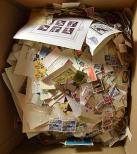 Des dizaines de milliers de timbres détachés Belgique et divers pays, tb/b/à voir