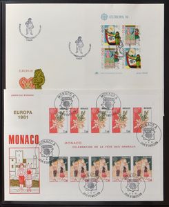 Collection Europe CEPT en 4 albums avec enveloppes premier jour, album feuilles spéciales France, tb