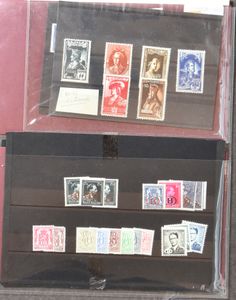 Samenstelling diverse uitgiften in 2 boeken en enkele mappen, w.o. dienst, Erinnofilie, nominaal, leeg album, zm/m/ntz