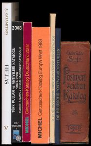 Samenstelling van 7 catalogi voor diverse landen, w.o. Postwertzeichen-Katalog/ Gebrüder Senfs (1912), etc.