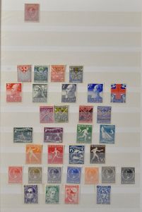 1926/1989 Verzameling in insteekboek, w.o. betere reeksen o.a. Traliereeks **, enkele dubbels, zm/m
