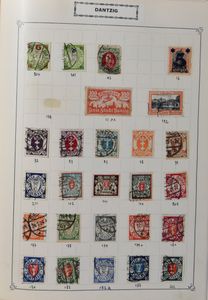 Ancienne collection dans un classeur à anneaux, principalement des pays européens, tb/b/à voir