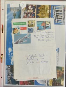 Mooie verzameling van luchtpostbladen in 2 mappen enkel vanuit buitenland, zoals Italië, USA, Mauritius, Thailand, Maleisië, Grenada, enz., zm