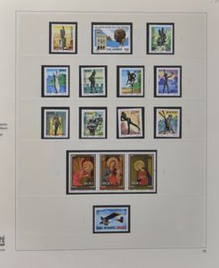1929/1997 Collection dans 3 albums Safe, principalement des séries complètes, tb très bon état