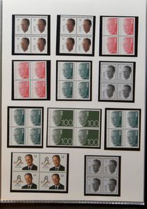 1960/1999 Verzameling in 4 Davo albums, ook 1945/59, + samenstelling in 6 insteekboeken of mappen, zm (Frankeerwaarde: 78.207 BEF)