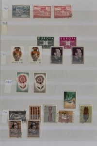 Griekenland + Cyprus, verzameling in 2 insteekboeken, vanaf klassiek w.o. blokken, boekjes, reeksen, o.a. BL 1 Cyprus **, zm/m