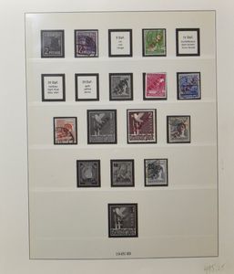 Divers dans des albums et des classeurs, dont Germania Friedensdruck *, Reich feuilles et morceaux de feuilles, Berlin avec surcharge rouge 2 DM ** (à vérifier), ainsi que l'Angleterre dans un album Davo, un peu de Chine moderne, (11 livres), tb/b/à voir