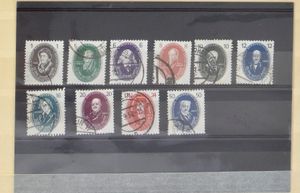 1950/1990 Enorme voorraad in 3 dikke insteekboeken, veel volledige reeksen, zm/m