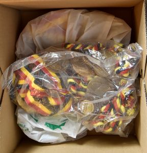 MUNTEN: Medailles, enkele tientallen carnaval- en velmedailles
