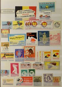 Uitgebreide verzameling in 2 insteekboeken met ook wat thematische zegels, veel militaire zegels W.O. I e.a., groot aantal België, zm/m/ntz