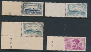 N° 297 + 299/200 met linkerbladboord en 300 met hoekstuk, alle zegels zeer mooi, wat minder mooie boorden, zm/m (Yv. +€635)
