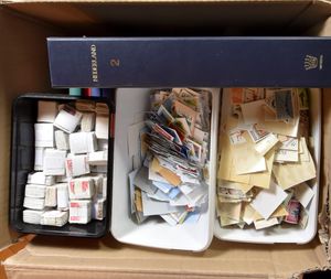 Composition restante, avec des carnets vides, Importa Néerlandais vide, 3 boîtes avec des os, finis et sur fragment + FDC Belgique et Liechtenstein, tb/b/à voir